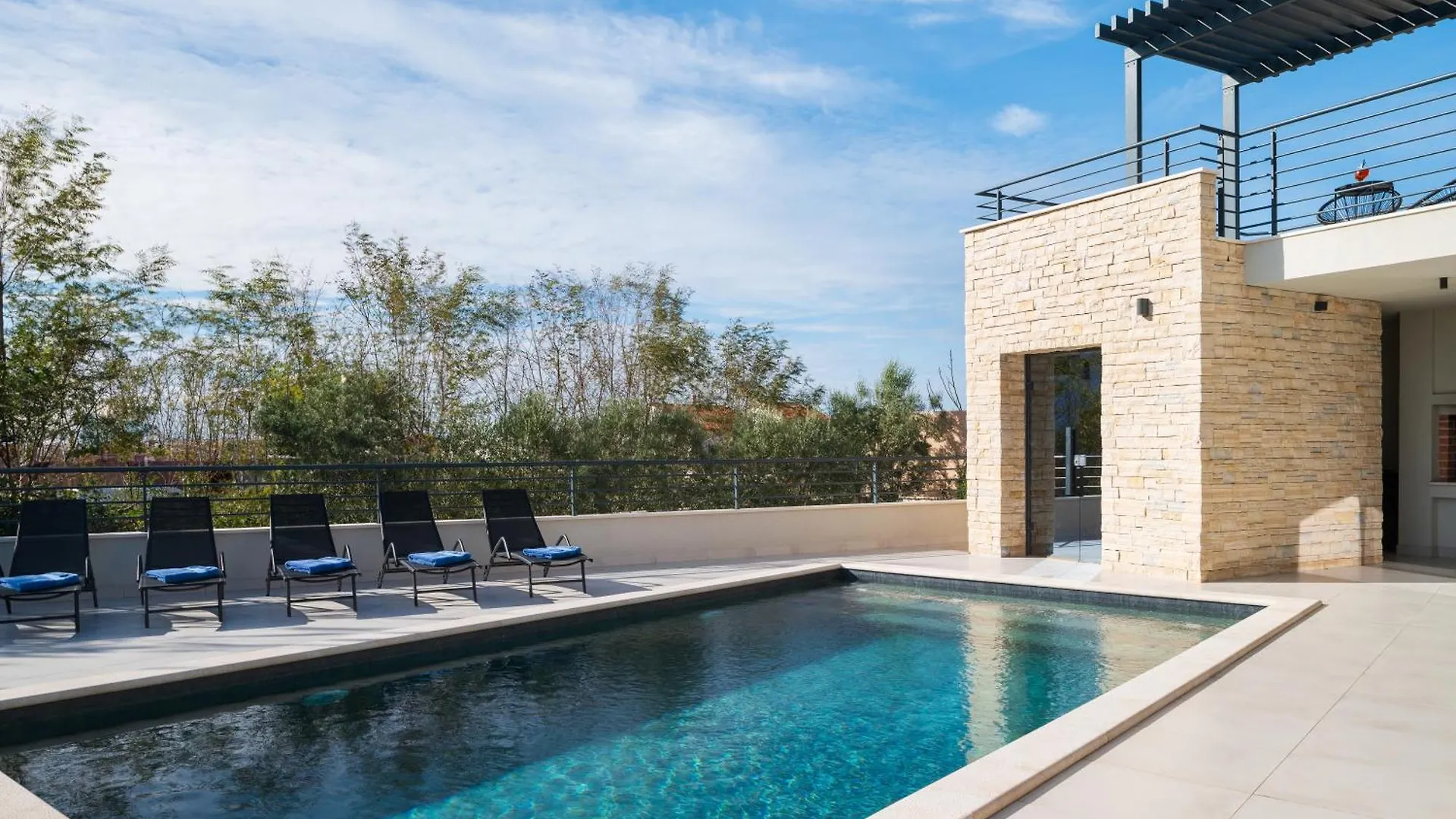Villa Roca With Heated Pool And Sauna Privlaka 0*,